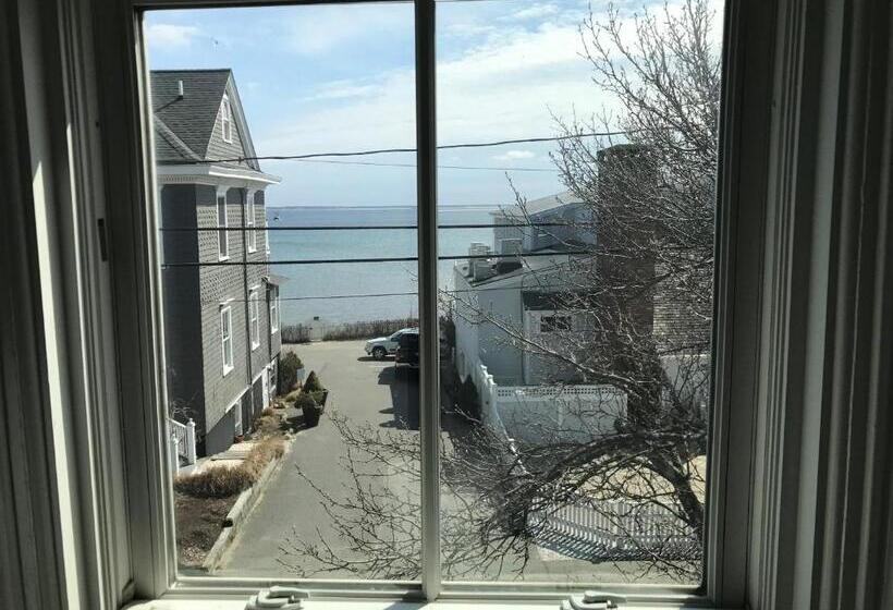 クイーンベッドのスーペリアルーム, Prince Albert Provincetown