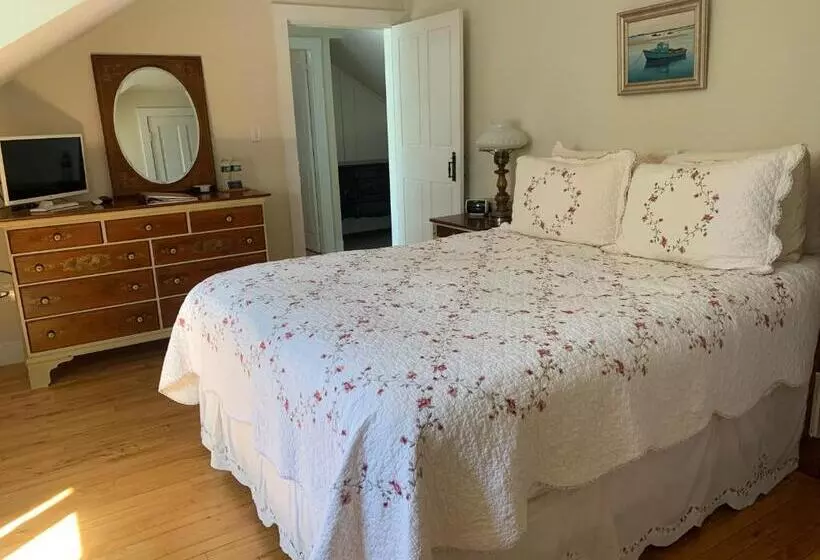 ガーデンビュースタンダードルーム, Delano Homestead Bed And Breakfast