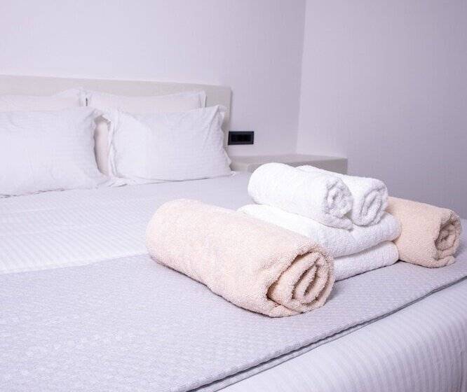 Executive Suite Sea View, White Cave Villas