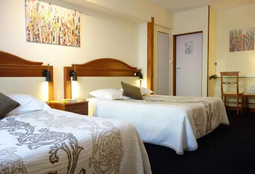 スタンダード４人部屋, Logis Hôtel Central