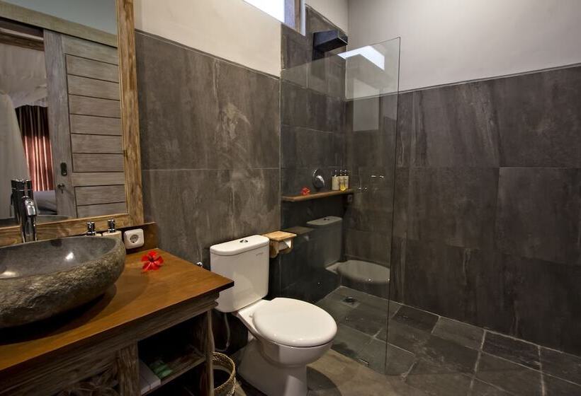 Camera Deluxe, Ubad Retreat