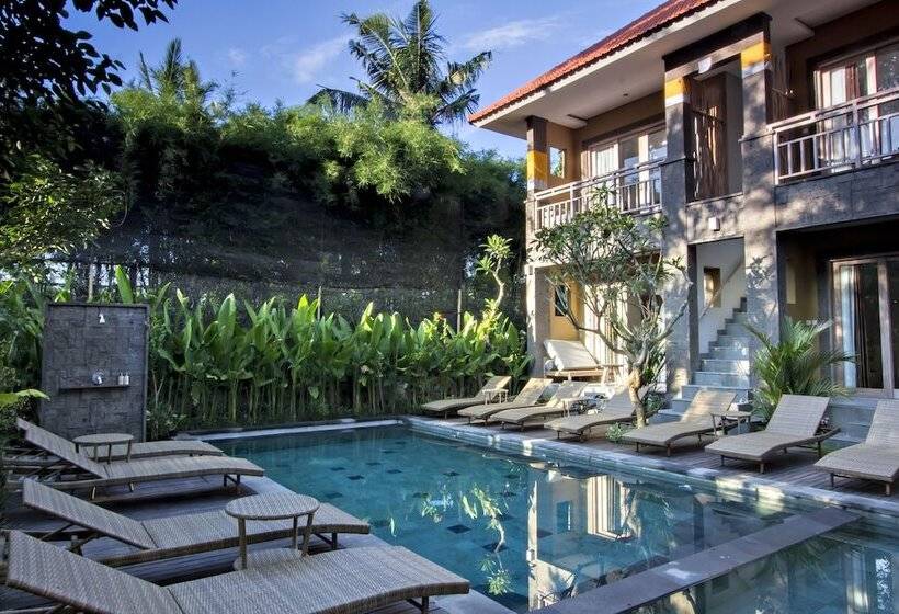 Camera Deluxe, Ubad Retreat