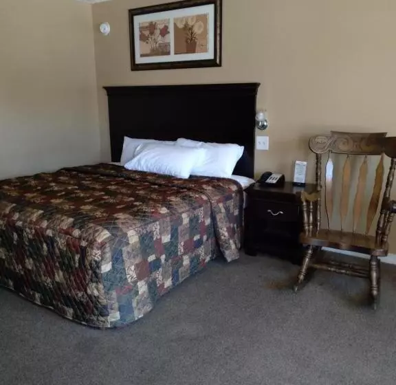 キングサイズベッドのデラックスルーム, Budget Lodge Mount Dora