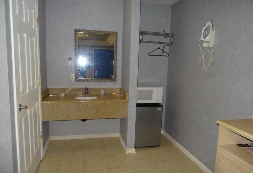 Номер Deluxe Кровать Кинг, Village Inn And Suites