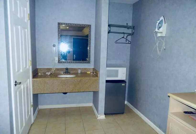 デラックスルーム, Village Inn And Suites
