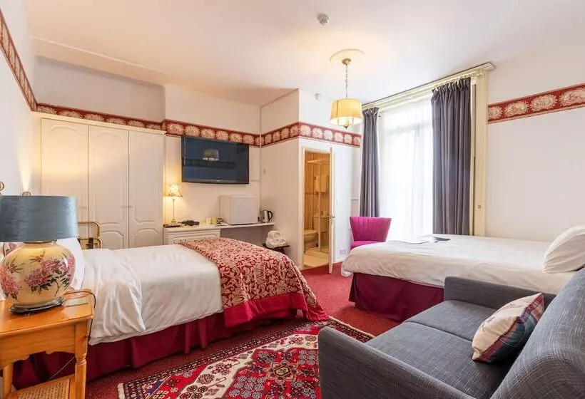 Suite, Hubert House