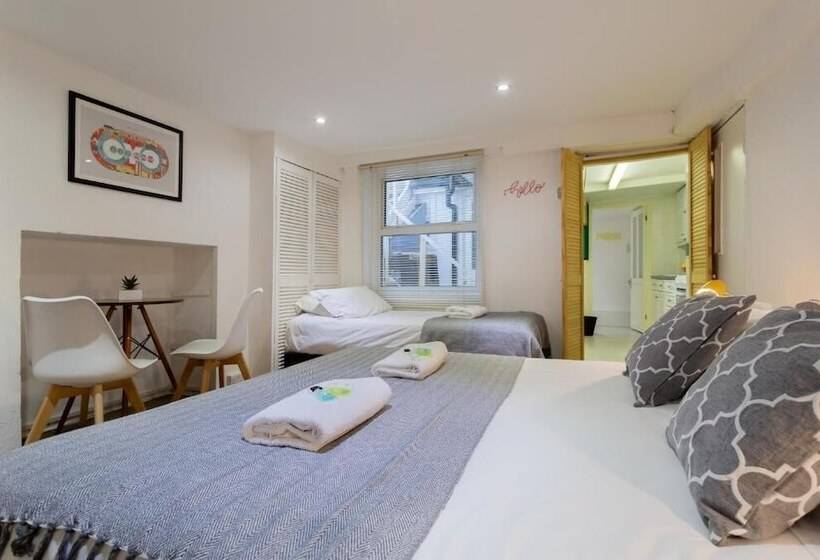 スタンダードスタジオ, Innit Rooms Ocean Breeze