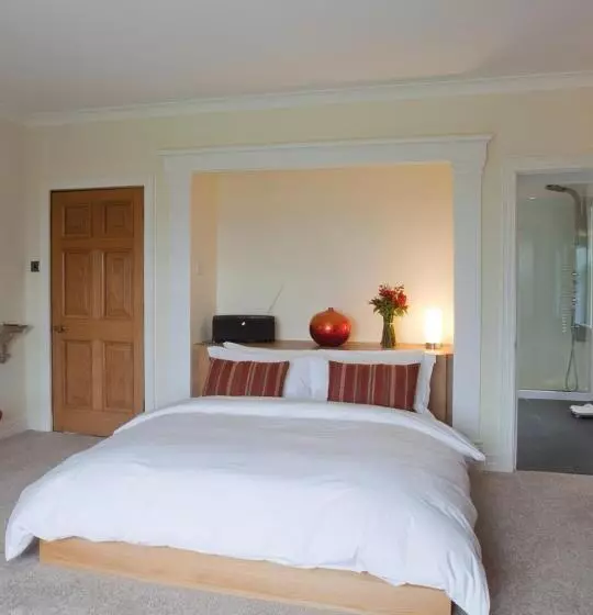 ガーデンビュースーペリアールーム, Sturmer Hall Hotel And Conference Centre