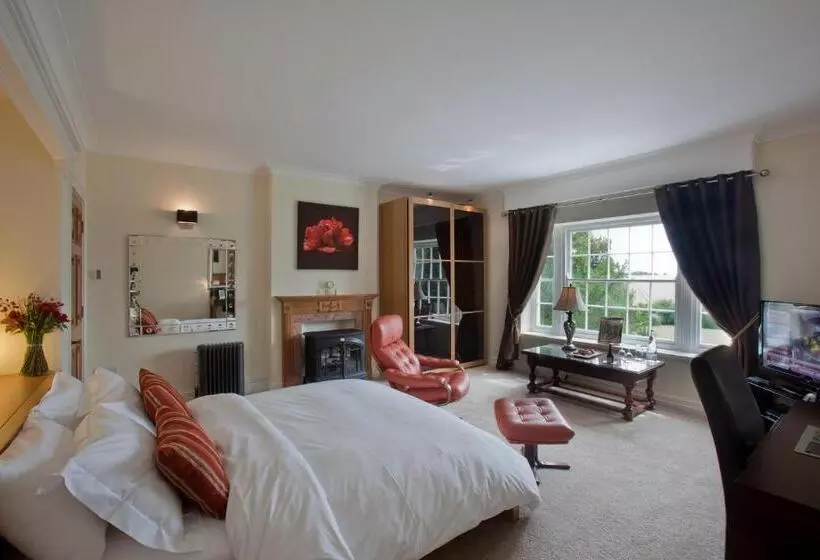 ガーデンビュースーペリアールーム, Sturmer Hall Hotel And Conference Centre