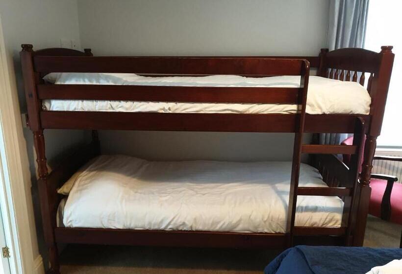 패밀리 룸, The Brandize Guest House