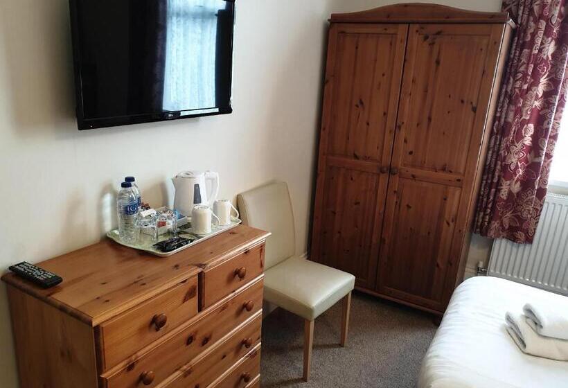 스탠다드 룸, The Brandize Guest House