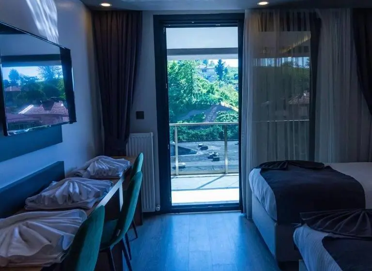 Perhehuone, çamlica Park Otel