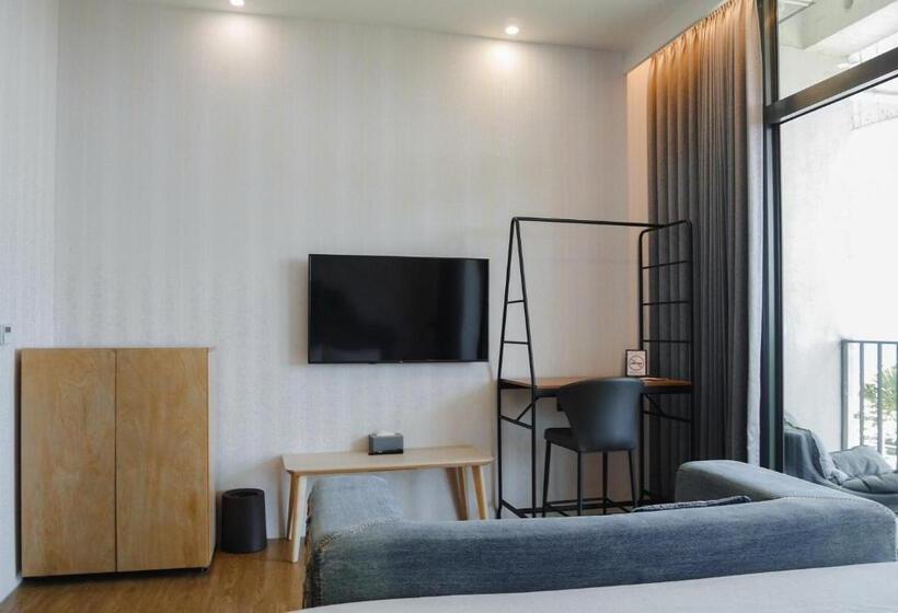 اتاق استاندارد, 緩慢大鵬灣