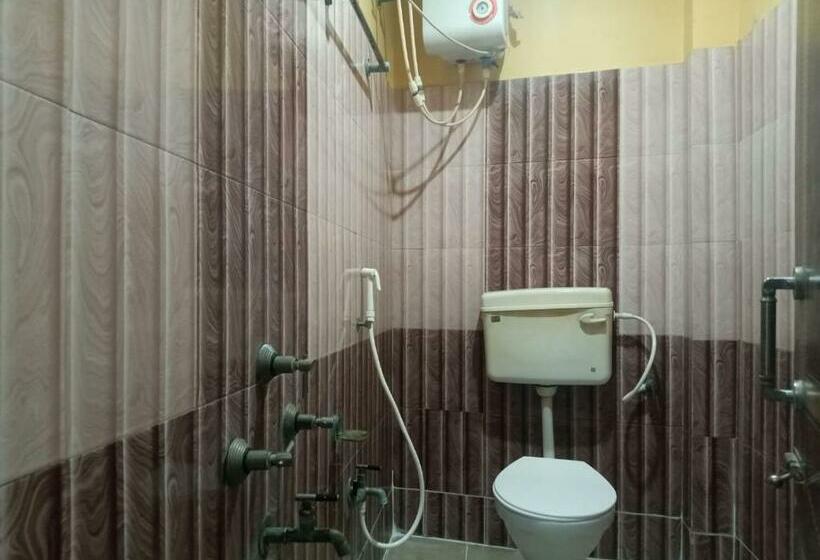 エコノミーシングルルーム, Gitanjali