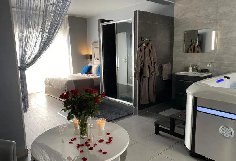 テラス付きスタンダードルーム, Nuit Privée Avec Jacuzzi