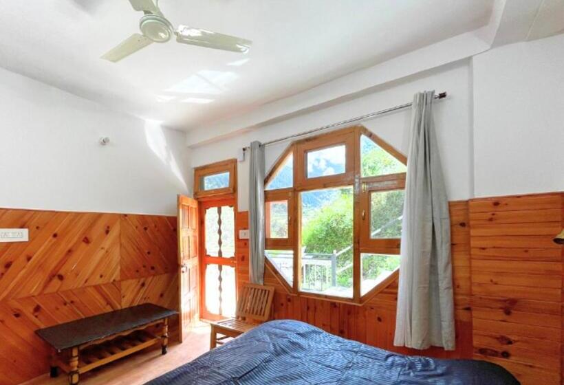 غرفة ديلوكس, Young Monk Hostel & Cafe Jibhi