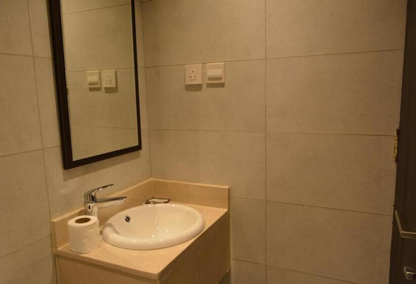 اتاق لوکس یک تخته, فندق كنان العزيزية Kinan Al Azizia Hotel Makkah