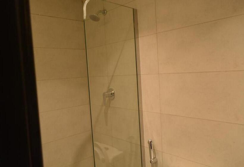 اتاق لوکس یک تخته, فندق كنان العزيزية Kinan Al Azizia Hotel Makkah