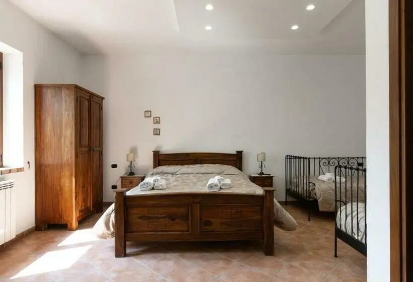 Standard Neljän Hengen Huone, Agriturismo Le Ghiandaie