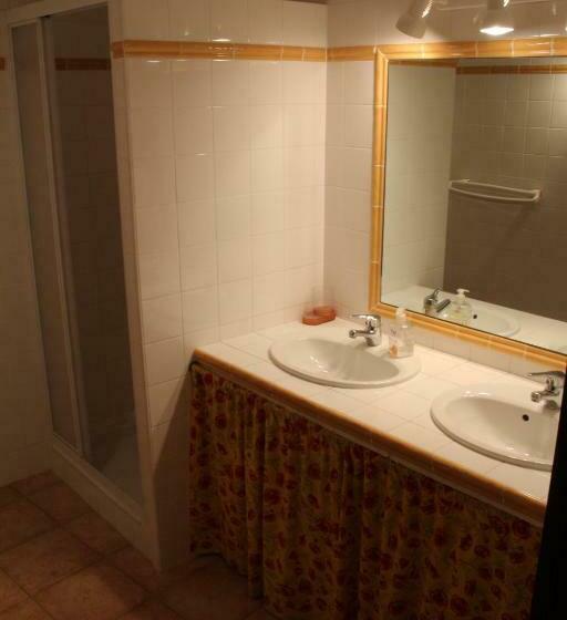 Семейный Номер, Ferme De Sejour Rebuffel