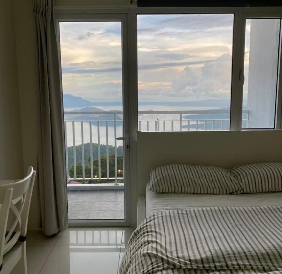 اتاق لوکس با بالکن و چشمانداز دریا, Mvm Staycation, Tagaytay