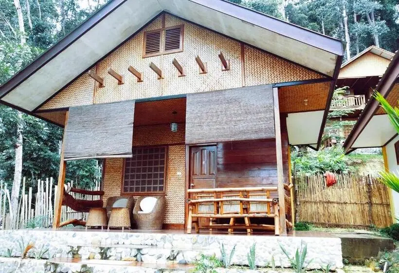 ویلای استاندارد با چشم‌انداز باغ, Victordelia Hilltop Hostel