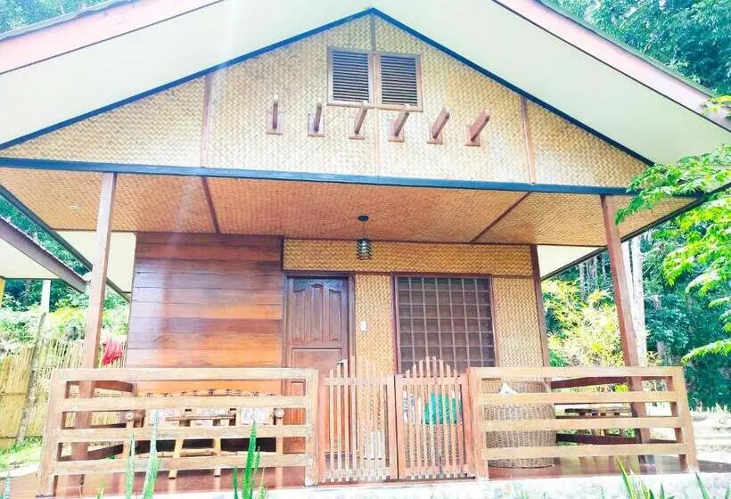 ویلای استاندارد با چشم‌انداز باغ, Victordelia Hilltop Hostel