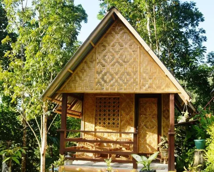 بانگلوی استاندارد, Victordelia Hilltop Hostel