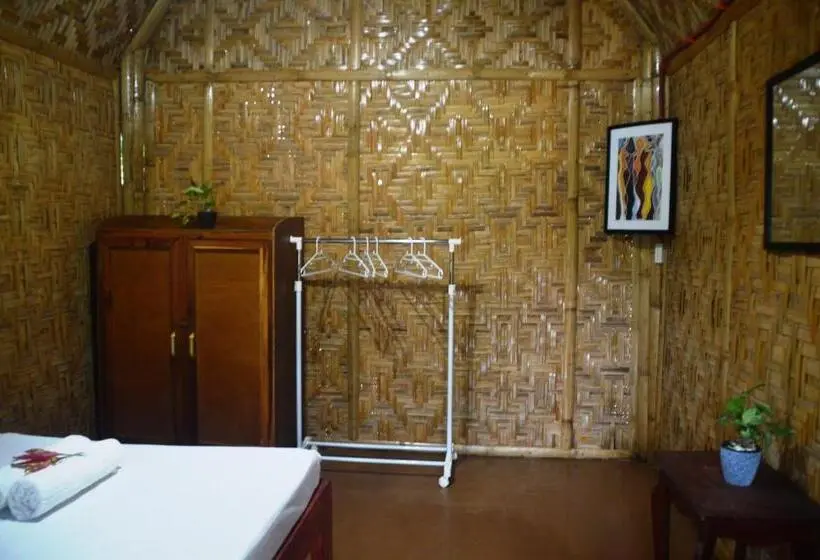 بانگلوی استاندارد, Victordelia Hilltop Hostel
