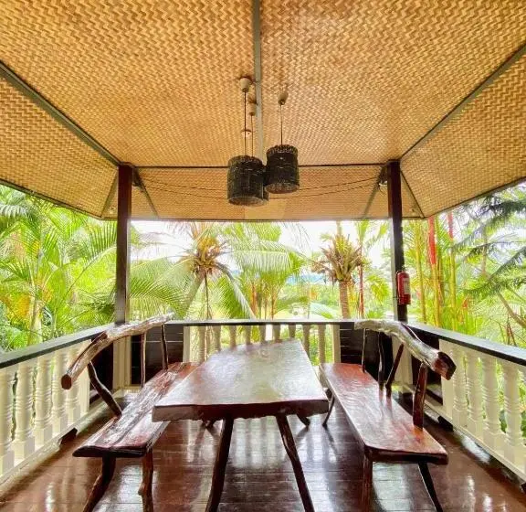 اتاق لوکس خانوادگی, Victordelia Hilltop Hostel