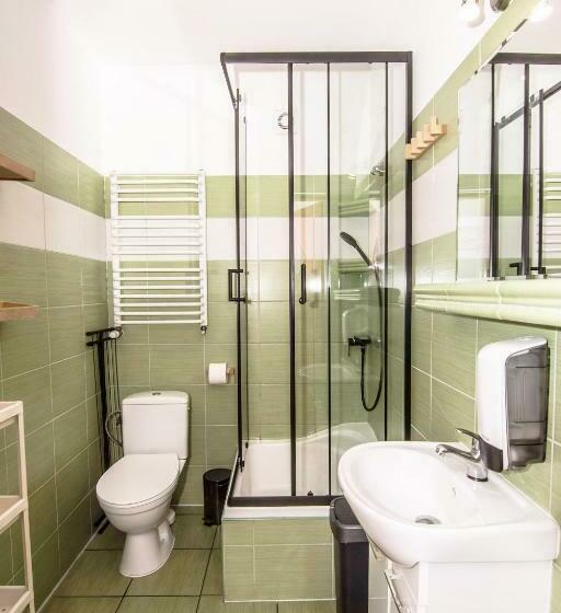 סטודיו סטנדרט עם מרפסת, Apikraina