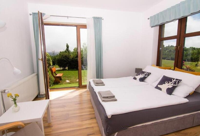 סטודיו סטנדרט עם מרפסת, Apikraina