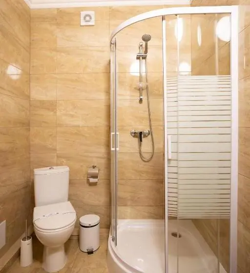 スタンダードトリプルルーム, Private Rooms In Hotel 3 поверх