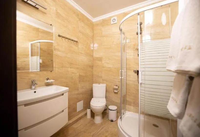 スタンダード４人部屋, Private Rooms In Hotel 3 поверх