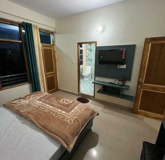 اتاق لوکس, Ranas B&b