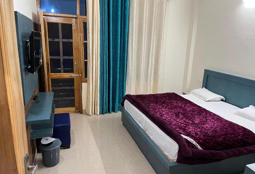 اتاق لوکس, Ranas B&b