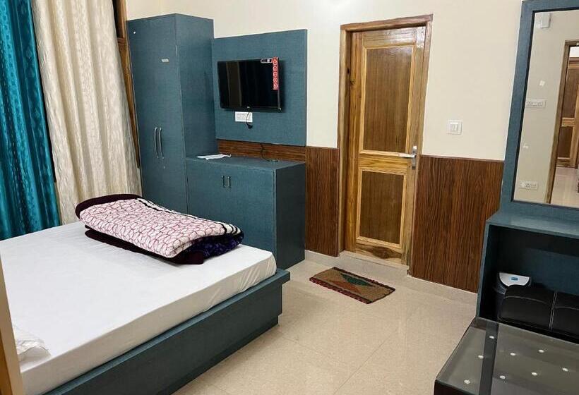 اتاق لوکس, Ranas B&b