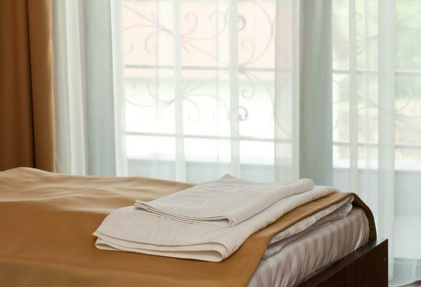 Номер Стандарт, Hyperion