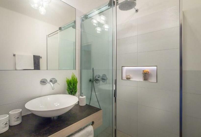 バルコニー付きスタンダードルーム, Pension Riedingerhof