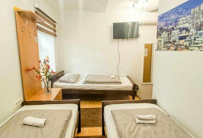 اتاق استاندارد سه نفره, Bascarsija Guesthouse   Private Bath, Tv & Aircon