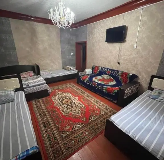 سوییت خانوادگی, Lovely Home For You
