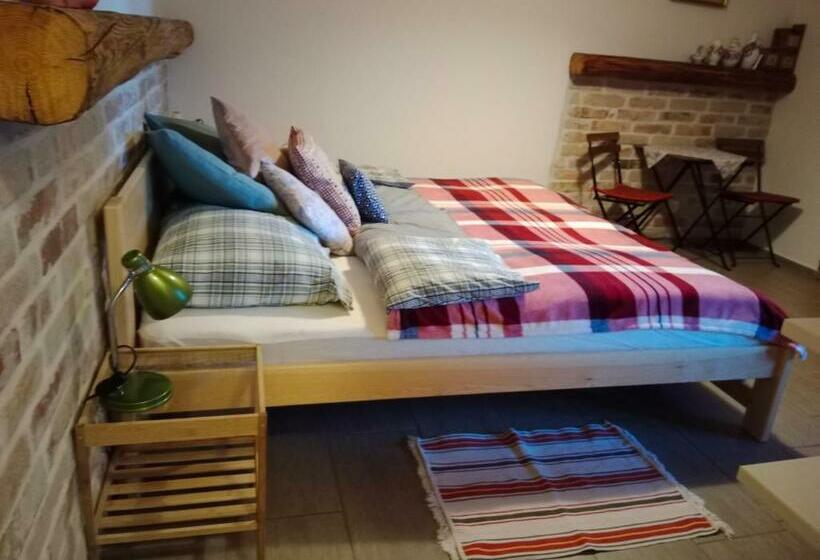 스탠다드 트리플 룸, Srdečná Rodinný Penzion A Restaurace