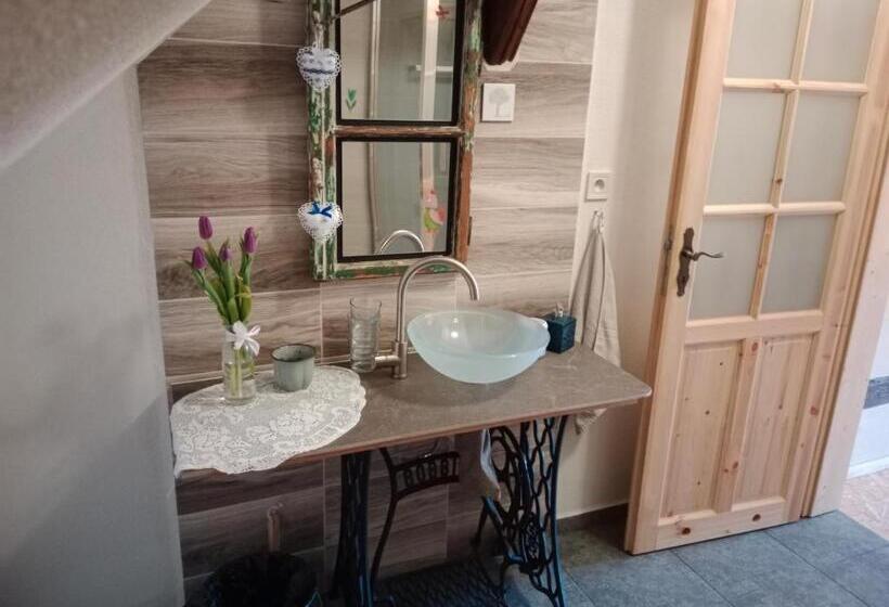 침실 1개 아파트, Srdečná Rodinný Penzion A Restaurace