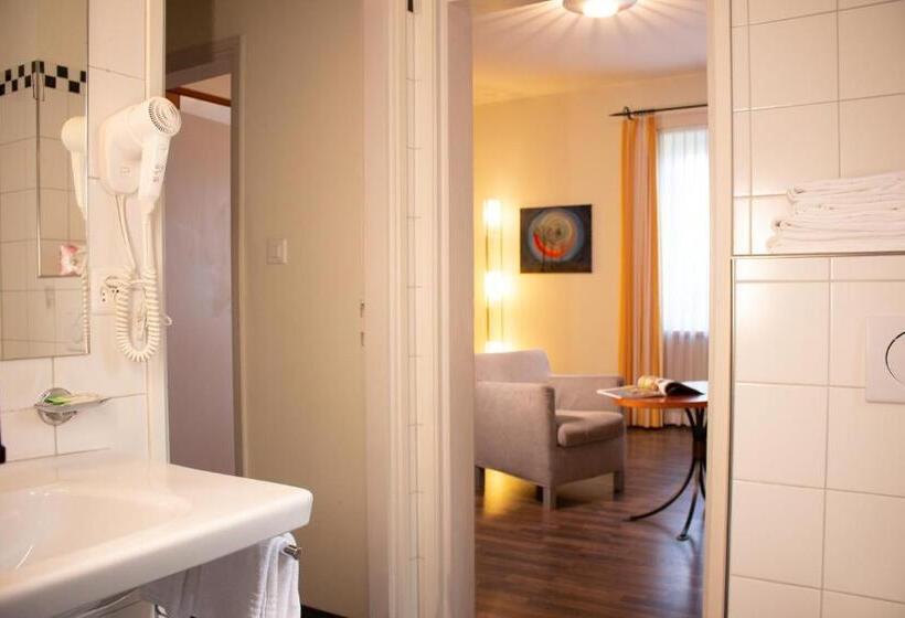 سوئیت راحتی, Suite Stays By Hotel La Perla