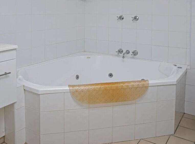 חדר סטנדרט, Aston Motel Yamba