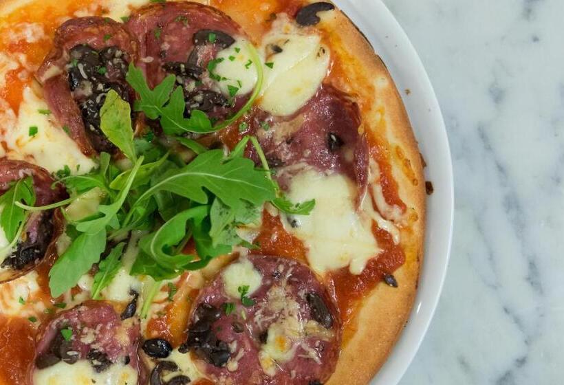 スリーベッドルーム ヴィラ, Ballarat Colonial Motor Inn