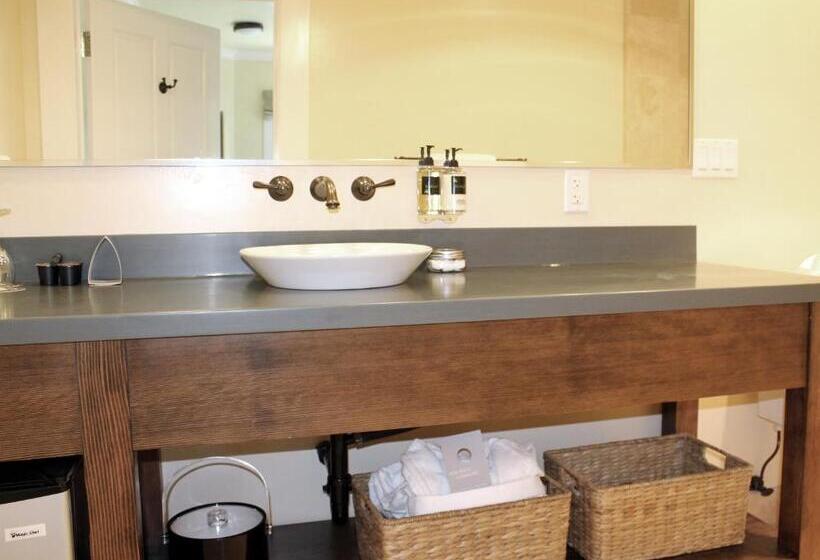 スタンダードインサイドビュールーム, Inn At Sonoma, A Four Sisters Inn