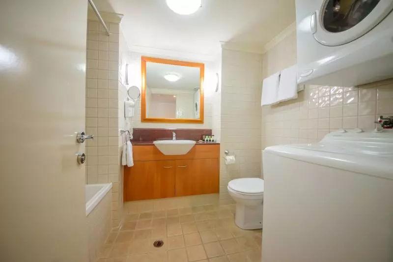 استودیوی استاندارد, Central Cosmo Apartment