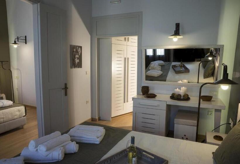2 Bedroom Suite with Balcony, Elia Daliani