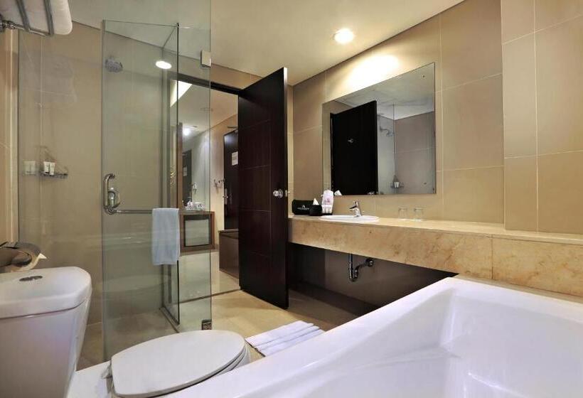 آپارتمان 1 خوابه با بالکن, Atria Residences Gading Serpong
